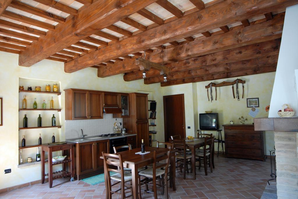 Agriturismo Il Sentiero Villa Montalto delle Marche Exterior photo