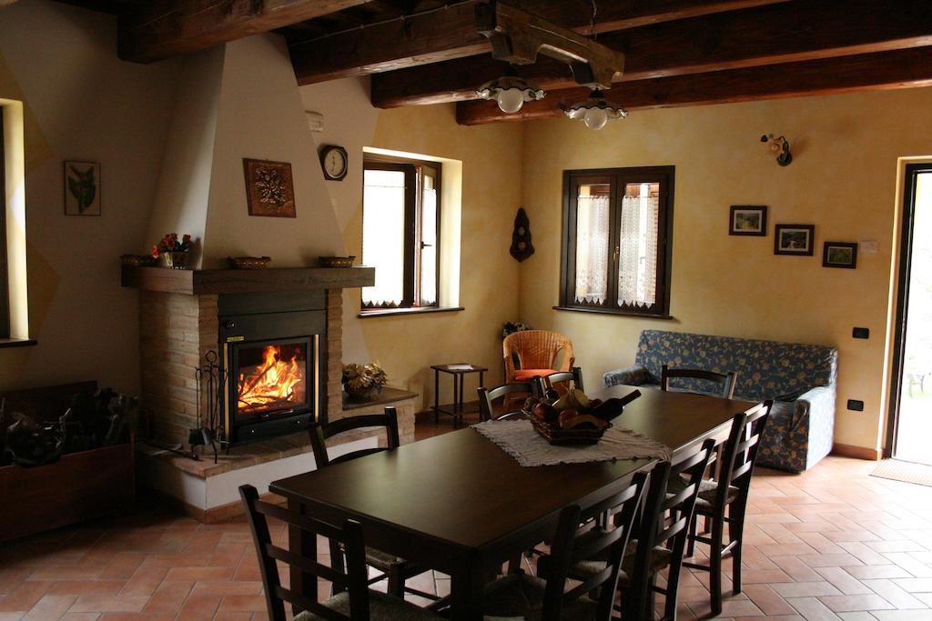 Agriturismo Il Sentiero Villa Montalto delle Marche Exterior photo