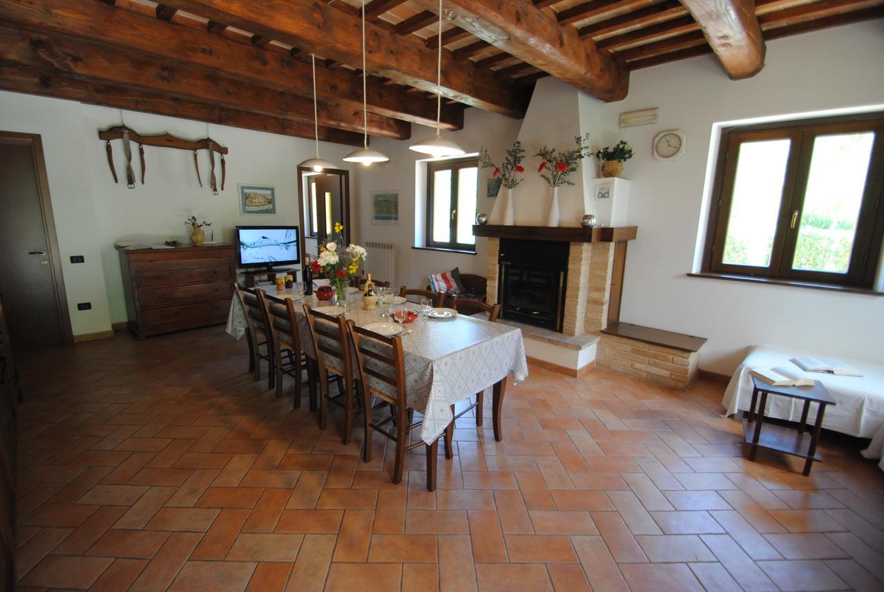 Agriturismo Il Sentiero Villa Montalto delle Marche Exterior photo